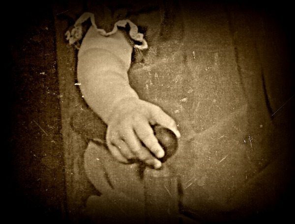 Amber's Hands EclecticEvelyn.com