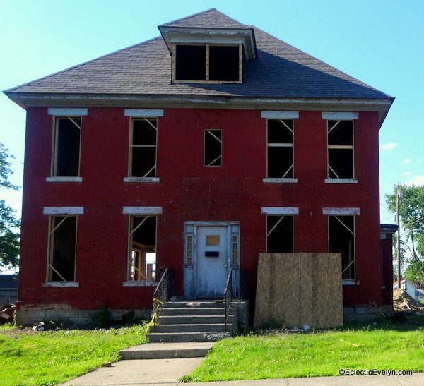 #ThursdayDoors A Door Worth Saving EclecticEvelyn.com