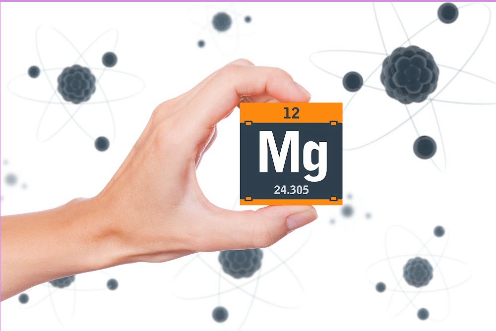 periodic table symbol for magnesium in a women's hadn
